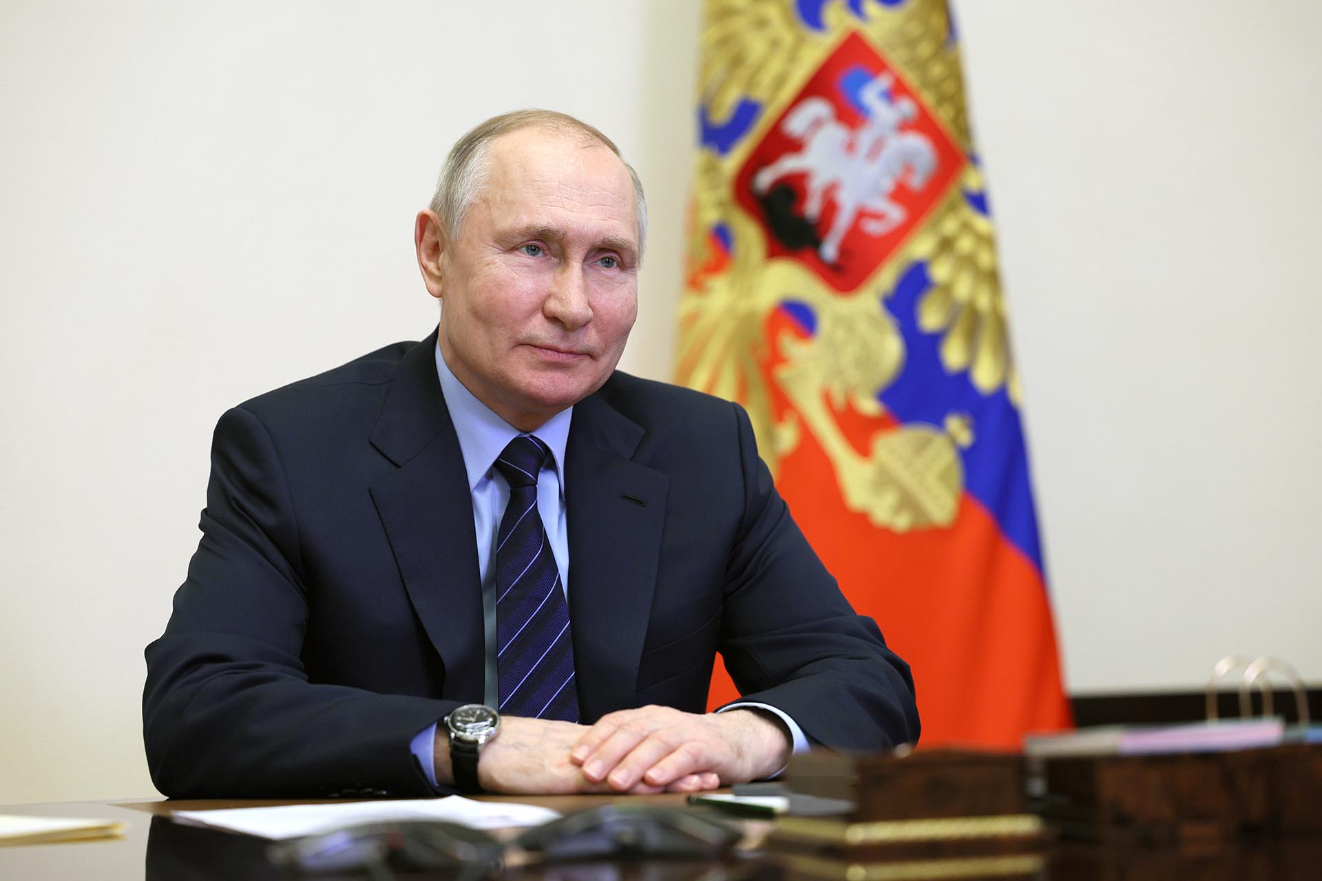 Владимир Путин: АНУ тэргүүтэй улсууд Украин, Гүржид хаалгаа нээснээр дайн эхэлсэн
