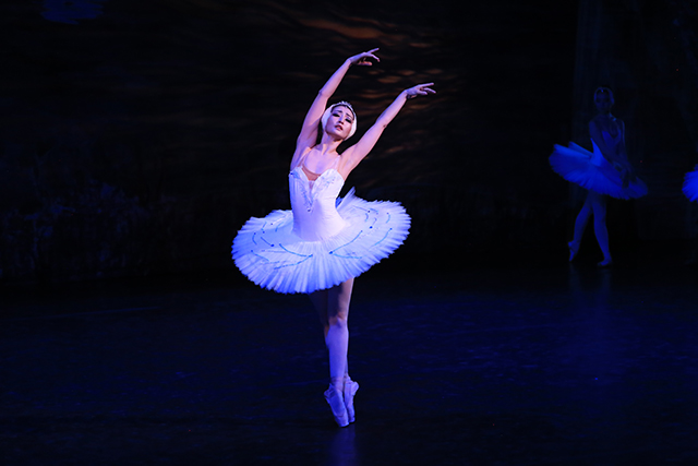 Хунт нуур балет энэ сард улсын драмын эрдийн театрт тоглогдоно